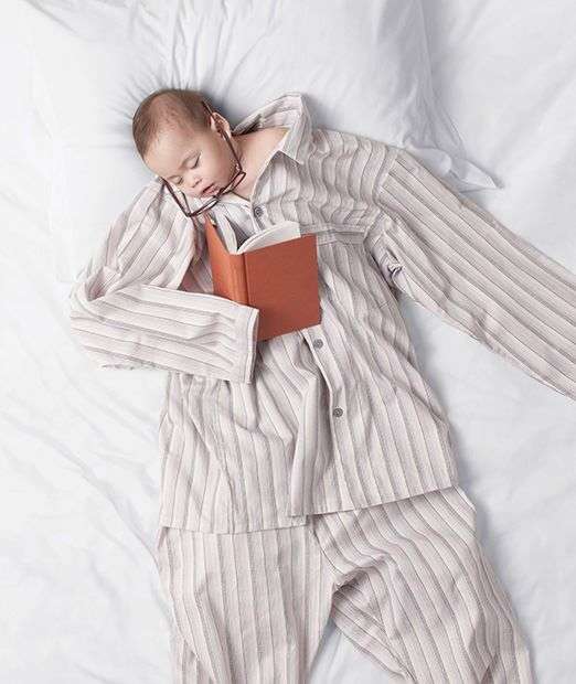 jak ubrać dziecko do snu śmiesznie