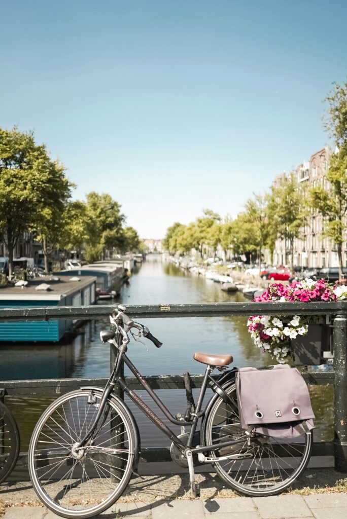 Co zabrać do Amsterdamu w czerwcu, lipcu i sierpniu czyli latem