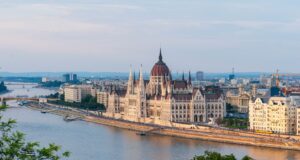 Jak się ubrać na wycieczkę do Budapesztu – lista pakowania