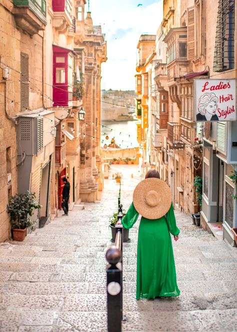 Jakie ubrania spakować na wakację na Maltę zimą