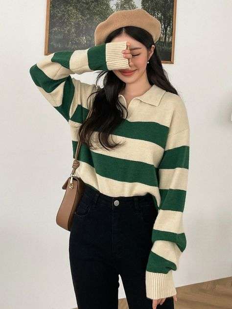Sweter w paski zielony stylizacje