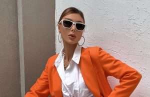 stylizacja z pomarańczową marynarką