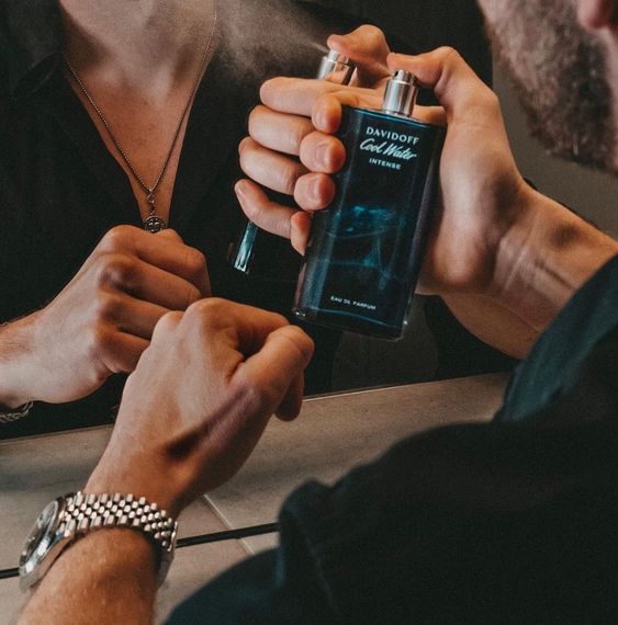 Trwałe perfumy męskie do 100 zł - dlaczego warto kupić