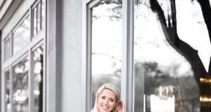 biała bluzka na pogrzeb bliskiego