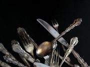 Jak wyczyścić srebro? Profesjonalne i domowe sposoby domowe sposoby na czyszczenie srebra