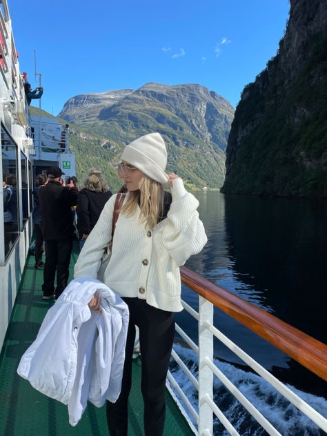 Jak się ubrać do Norwegii w marcu, kwietniu i maju