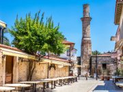 Jak się ubrać na wycieczkę do Antalii – lista pakowania