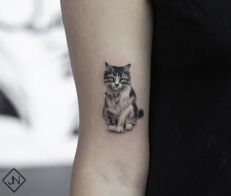 Kot tatuaże realistyczne