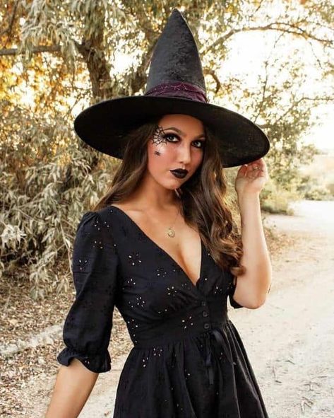 Makijaż czarodziejki na halloween