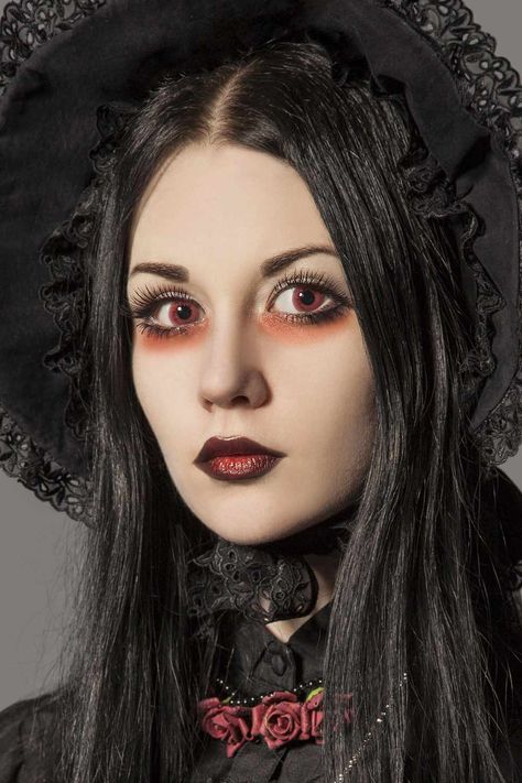 Makijaż wampir kobieta