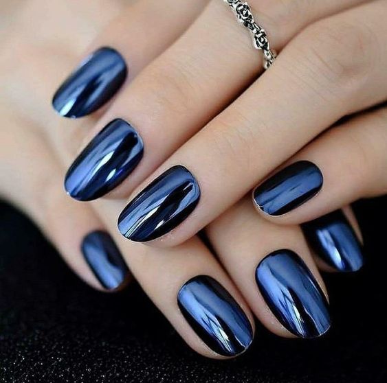 niebieskie paznokcie kobaltowe perłowe