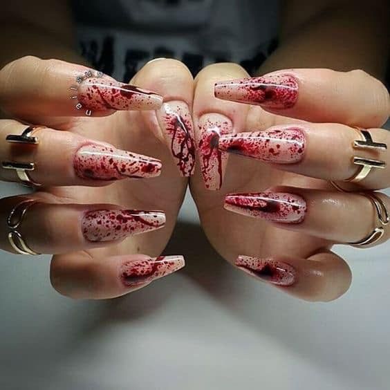 paznokcie krwawe na halloween