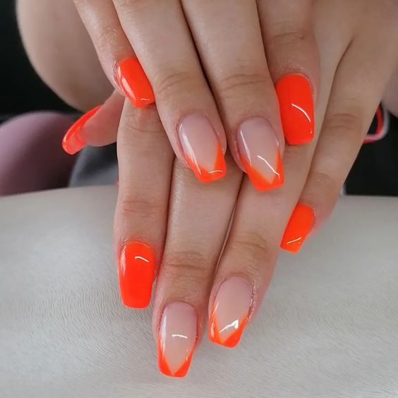 pomarańczowe paznokcie french neon