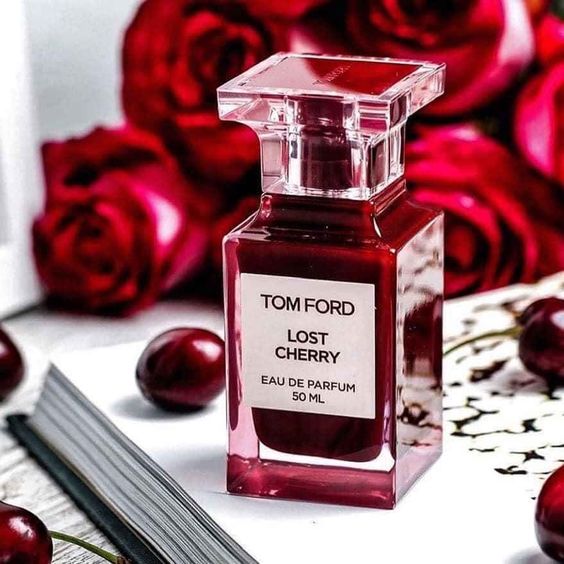 wiśniowe perfumy Tom Ford - Lost Cherry