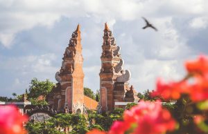 Co zabrać na wyjazd do Indonezji – jakie ubrania spakować Co zabrać na wyjazd do Indonezji – jakie ubrania spakować