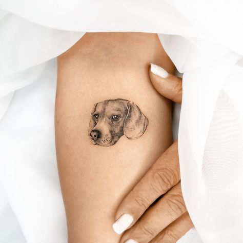 Realistyczne tatuaże z psem mały