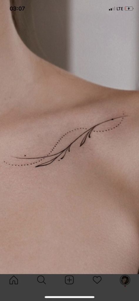 delikatny tatuaż damski linie