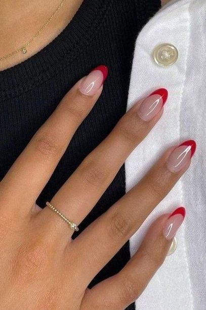 Eleganckie paznokcie french czerwone