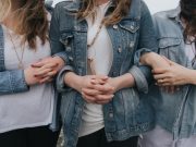 Koszula dżinsowa damska – stylizacje i porady koszula dżinsowa damska