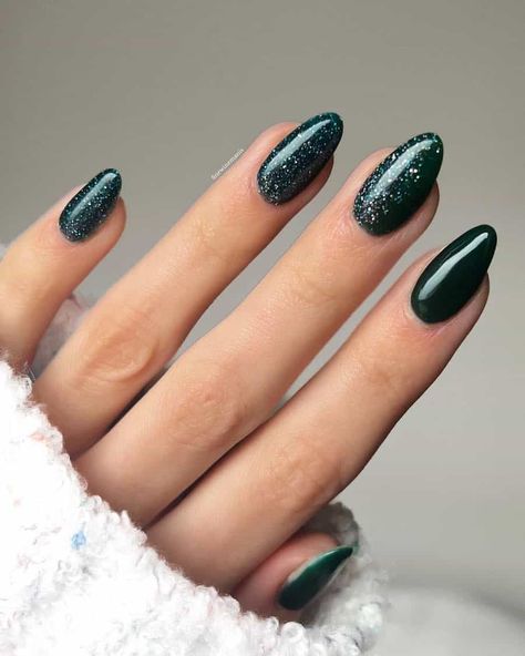 zielony manicure na zimę