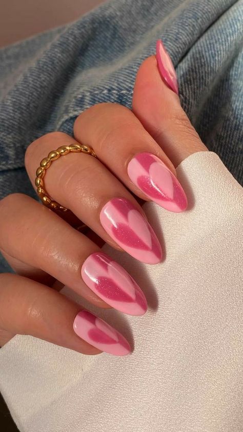 manicure różowy walentynkowy