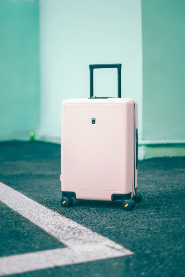 najlepsze walizki na podróż do ciepłych krajów
