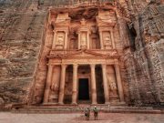 Co zabrać na wyjazd do Jordanii – jakie ubrania spakować