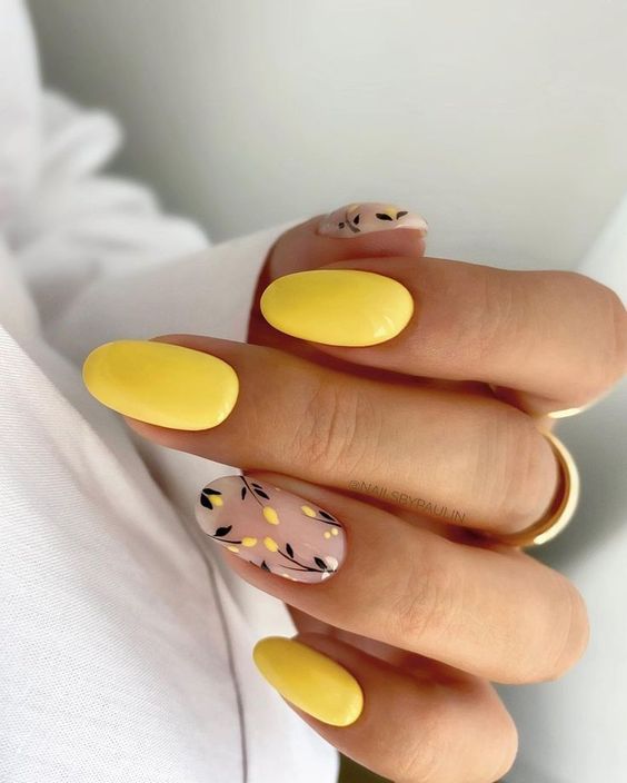 żółte paznokcie inspiracje hybrydowe na wiosnę