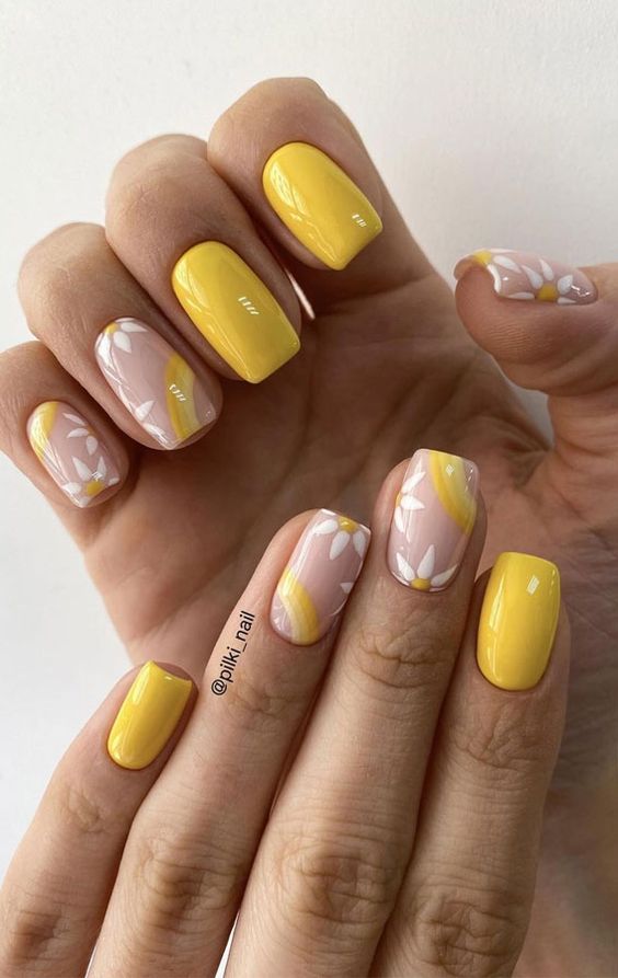 żółte paznokcie manicure