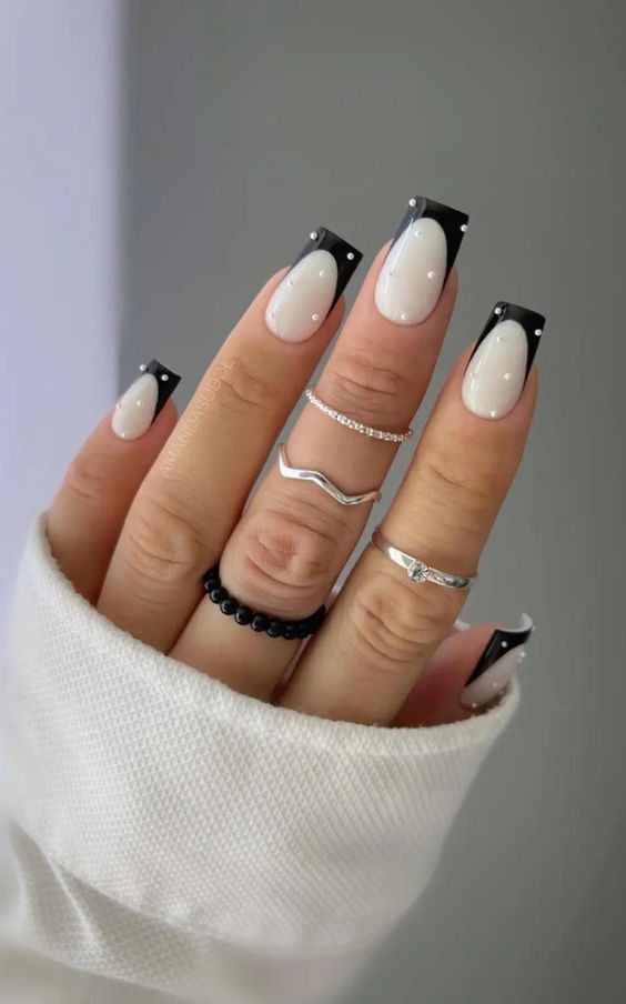czarno białe paznokcie eleganckie ombre