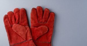 Jak wyprać zamszowe rękawiczki - kompletny poradnik