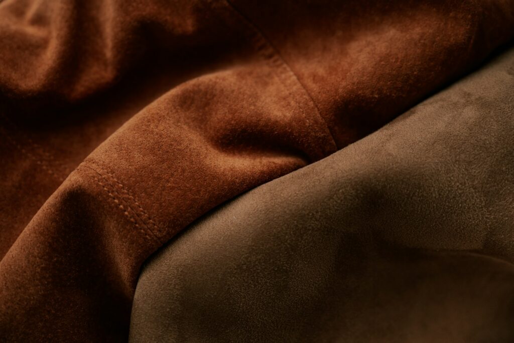 #Zamsz co warto wiedzieć przed praniem - Stylizacja i porady modowe Zamsz co warto wiedzieć przed praniem