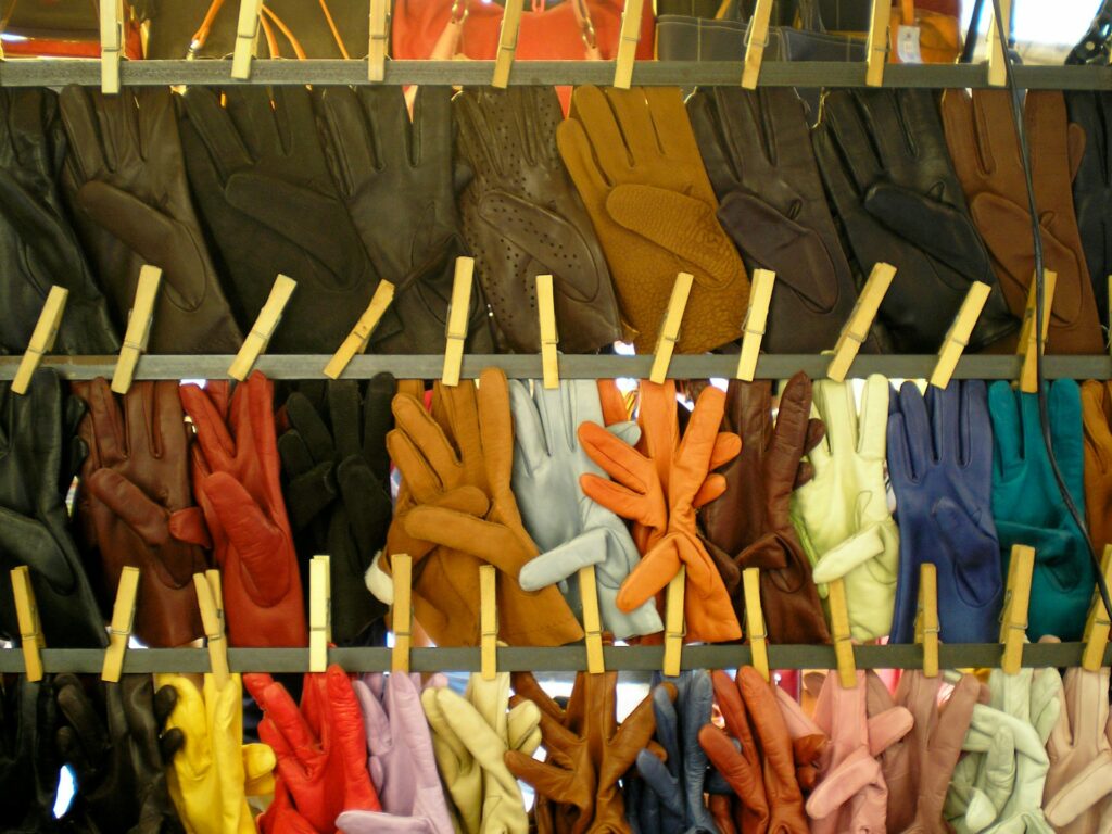 #ciemne rękawiczki zamszowe jak prać - Stylizacja i porady modowe ciemne rękawiczki zamszowe jak prać